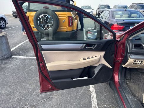 Used 2019 Subaru Outback 2.5i Premium w/ Protection Package #1 image 7