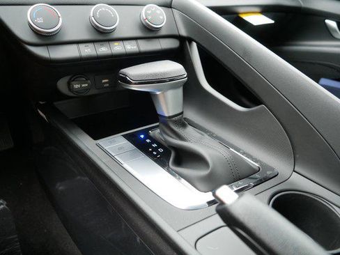 New 2026 Hyundai Elantra SE FWD image 9