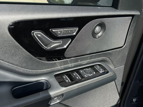 New 2025 Lincoln Aviator Reserve w/ Illumination Package image 25