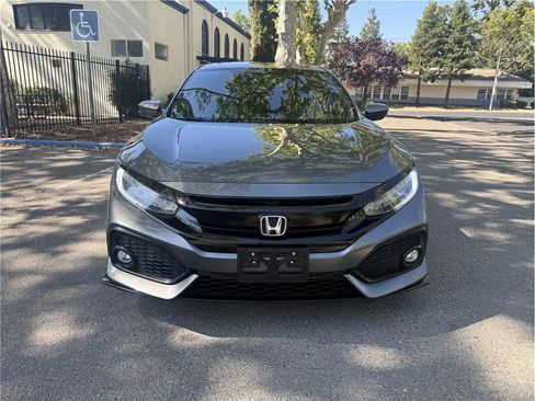 Used 2018 Honda Civic Sport Touring image 8