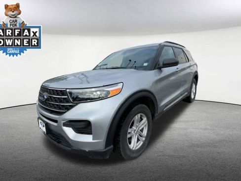 Used 2023 Ford Explorer XLT image 5