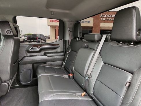 Used 2024 GMC Sierra 1500 SLT RWD image 11