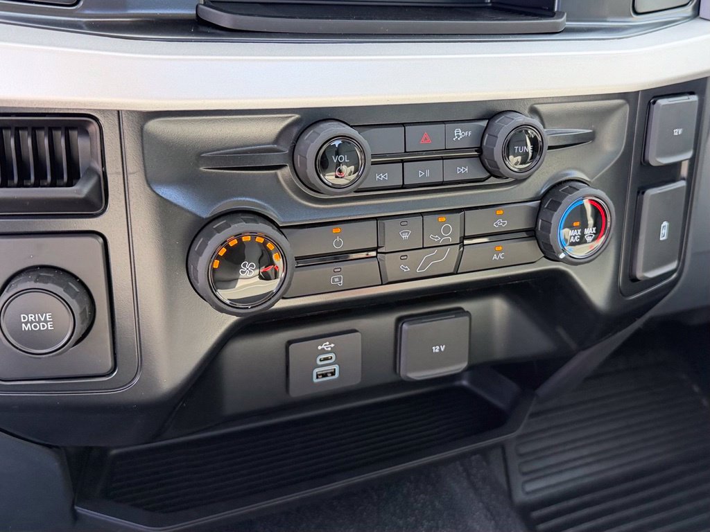 New 2025 Ford F350 XL RWD image 22