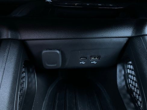 Used 2025 Chevrolet TrailBlazer LT image 23