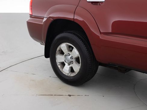 Used 2007 Toyota 4Runner SR5 AWD/4WD image 19