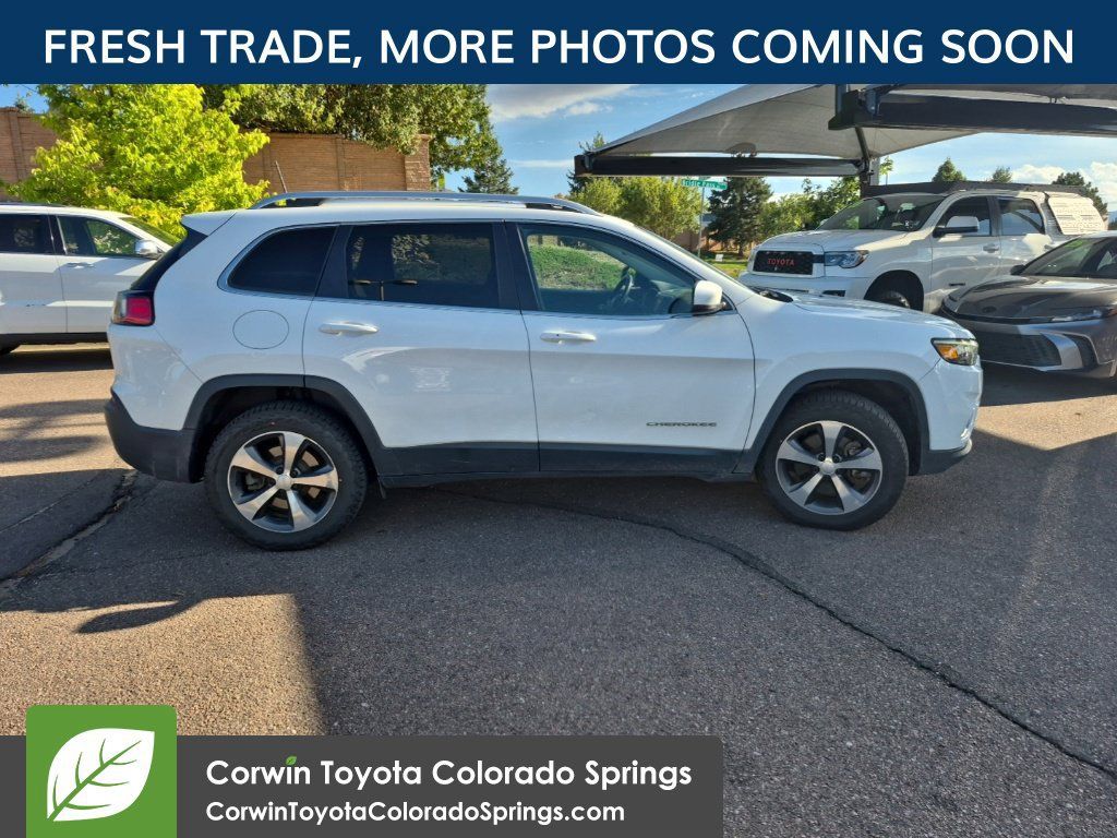 Used 2019 Jeep Cherokee Limited AWD/4WD image 7