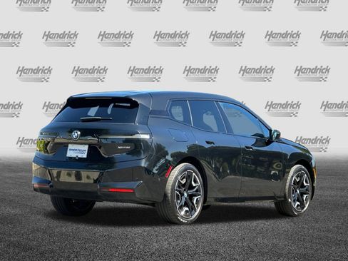 Used 2024 BMW iX xDrive50 w/ Sport Package AWD/4WD image 5