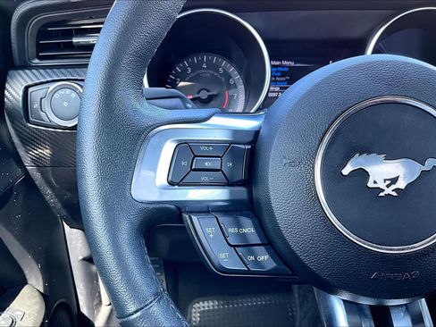 Used 2021 Ford Mustang Coupe RWD image 27