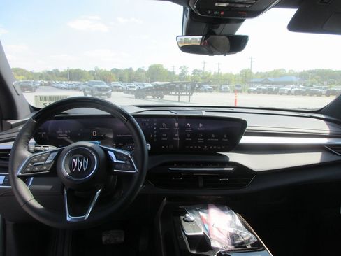 New 2026 Buick Enclave Avenir w/ Super Cruise Package image 17