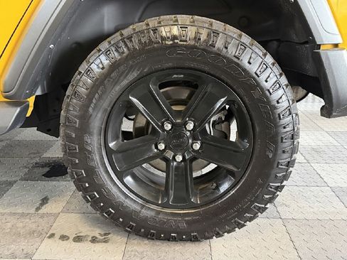 Used 2021 Jeep Wrangler Unlimited Sport image 33