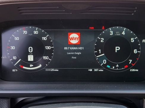 Used 2026 Land Rover Discovery Limited Edition image 11