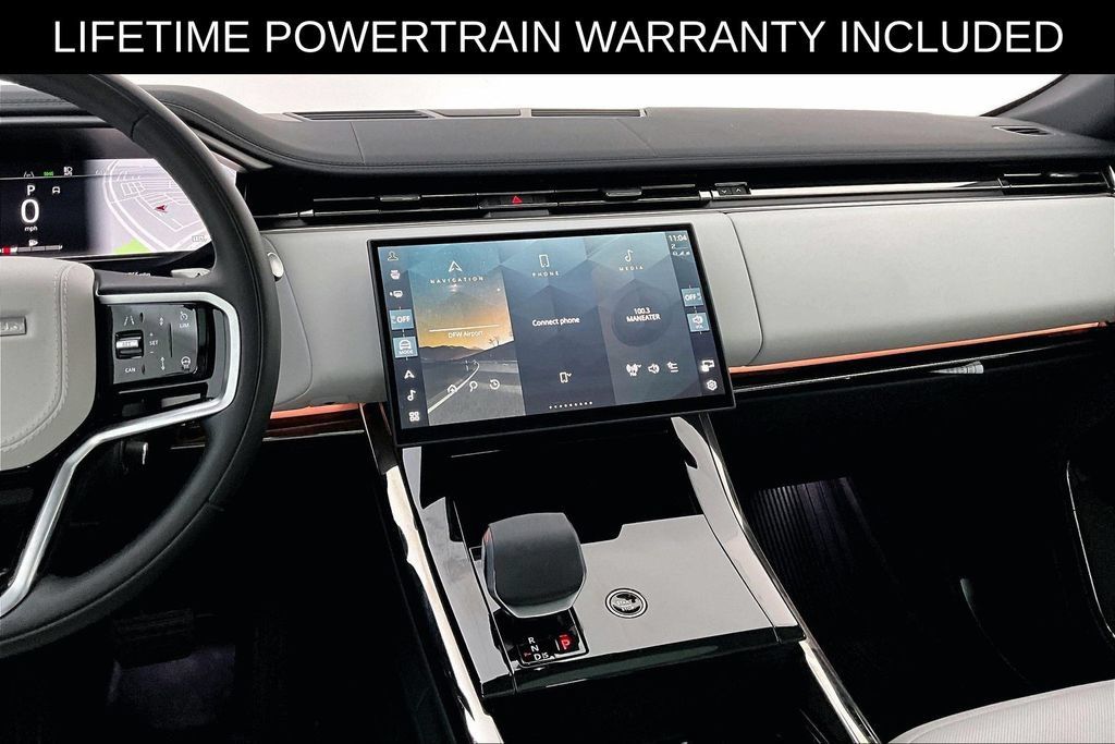 Used 2024 Land Rover Range Rover Sport SE AWD/4WD image 8
