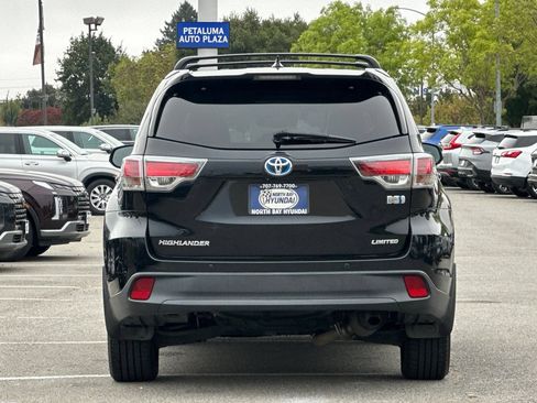 Used 2016 Toyota Highlander Limited Platinum AWD/4WD image 5