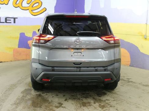 Used 2021 Nissan Rogue S FWD image 7