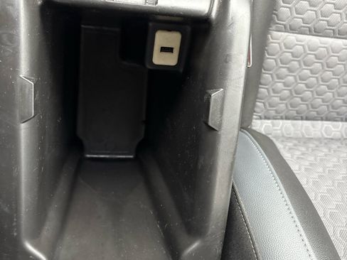 Used 2017 Chevrolet Colorado Z71 image 31