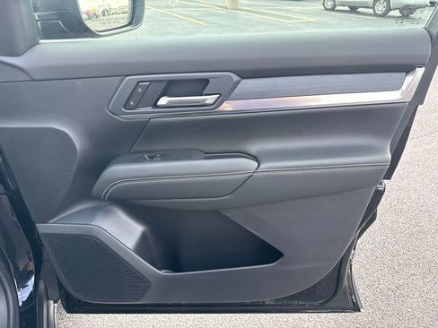 New 2026 GMC Terrain Elevation w/ Elevation Premium Package AWD/4WD image 38