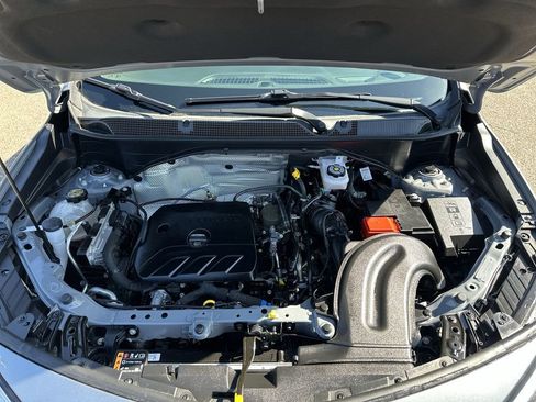 Used 2025 Buick Encore GX Sport Touring w/ Comfort Package image 32