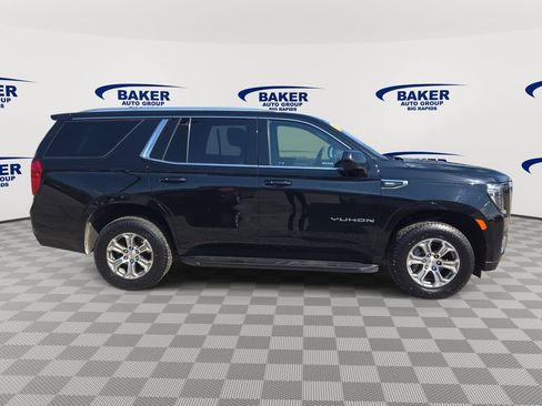 Used 2024 GMC Yukon SLE image 2