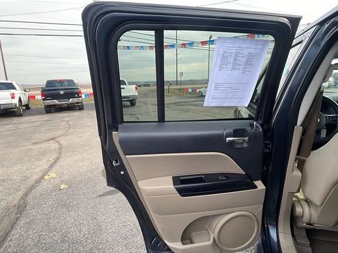 Used 2014 Jeep Patriot Sport w/ Power Value Group image 21