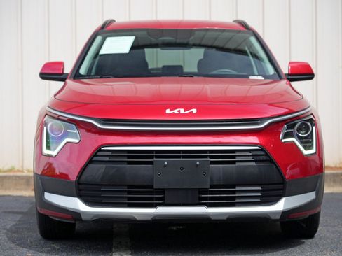 Used 2024 Kia Niro EX FWD image 6
