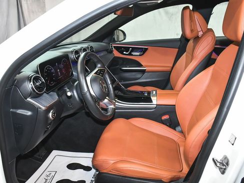 Used 2025 Mercedes-Benz C 300 4MATIC Sedan image 48
