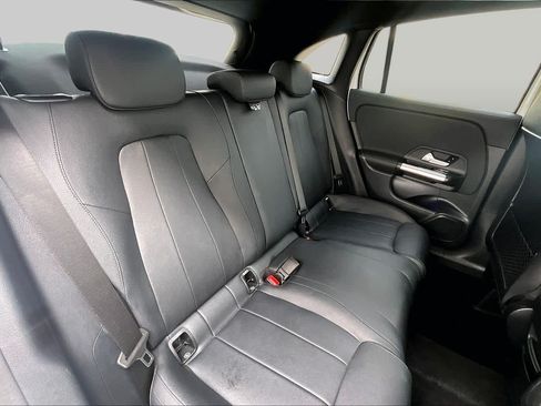 Used 2024 Mercedes-Benz GLA 250 image 18