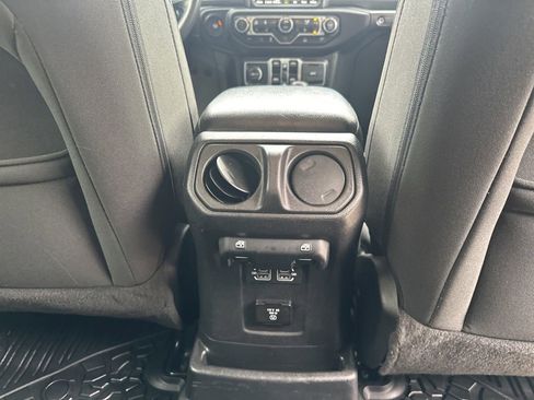 Used 2023 Jeep Wrangler Unlimited Rubicon 4xe w/ Cold Weather Group AWD/4WD image 29