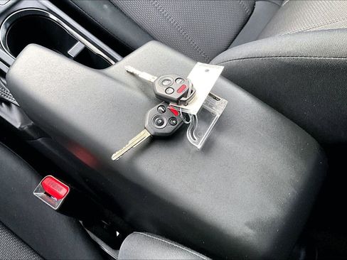 Used 2023 Subaru Crosstrek 2.0i image 11