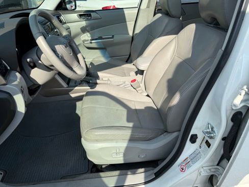 Used 2009 Subaru Forester 2.5XT Limited image 10