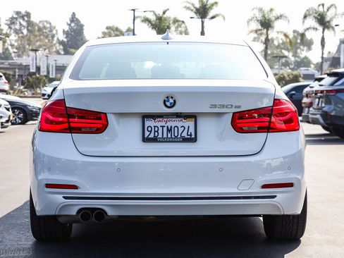 Used 2018 BMW 330e image 10