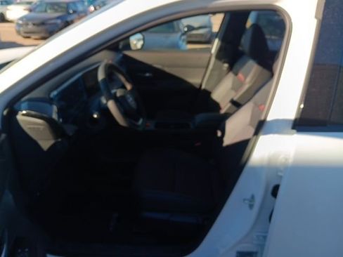 New 2026 Nissan Kicks SR w/ Illumination Package image 24