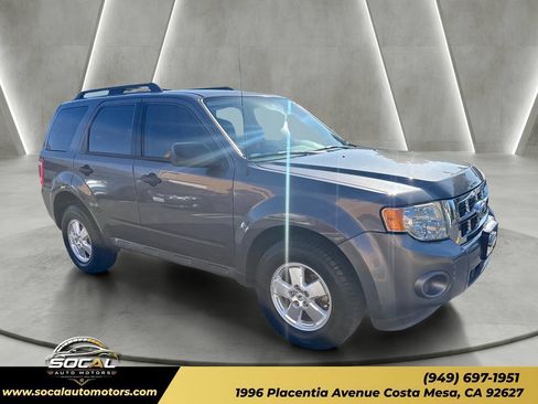Used 2010 Ford Escape XLS FWD image 7