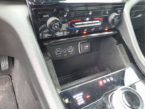 Used 2021 Jeep Grand Cherokee L Limited w/ Trailer Tow Group (B) image 25