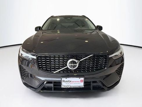 Used 2024 Volvo XC60 B5 Plus w/ Protection Package Premier AWD/4WD image 2
