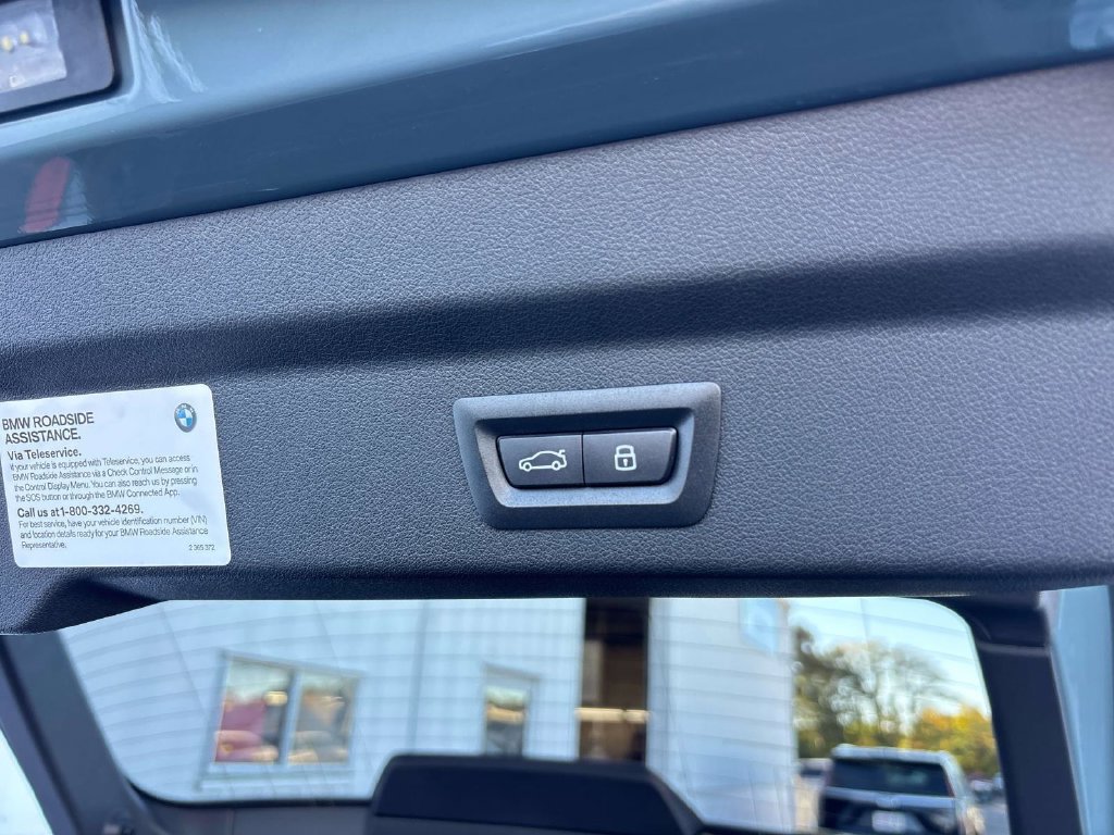 Used 2024 BMW X2 xDrive28i w/ M Sport Package AWD/4WD image 16