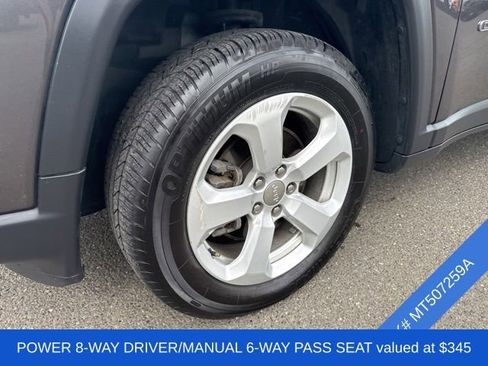 Used 2021 Jeep Compass Latitude w/ Driver Assistance Group AWD/4WD image 4