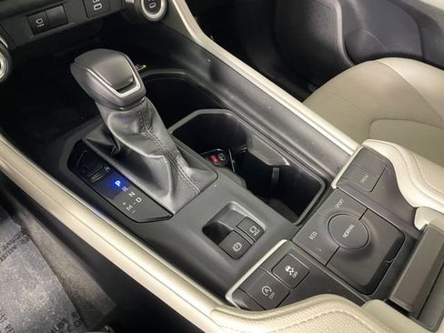 Used 2024 Toyota Grand Highlander FWD image 9