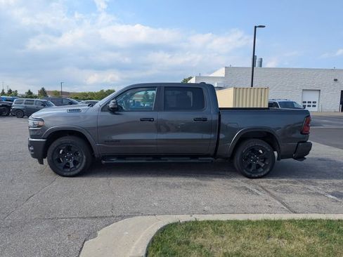 Used 2025 RAM 1500 Big Horn AWD/4WD image 6