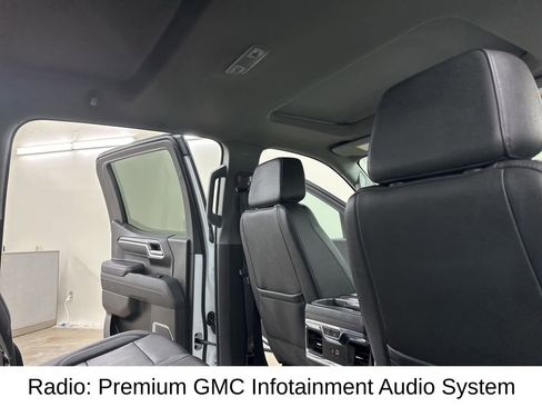 Used 2025 GMC Sierra 1500 SLT w/ SLT Premium Plus Package image 23