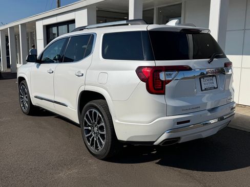 Used 2020 GMC Acadia Denali w/ Technology Package AWD/4WD image 3