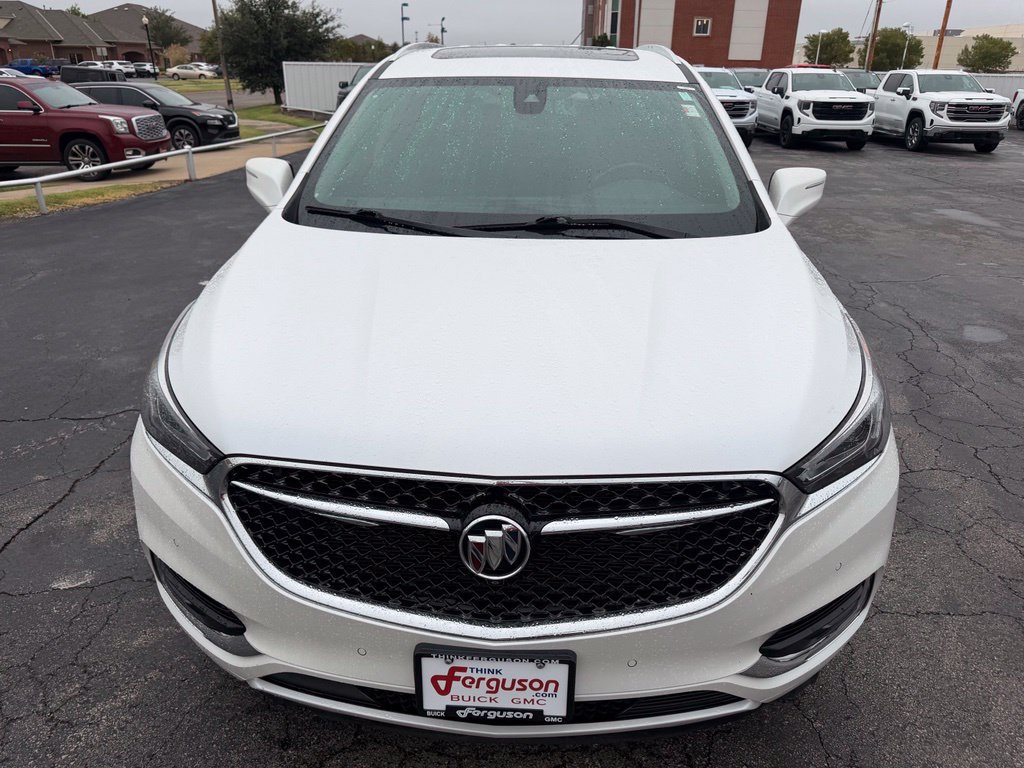Used 2021 Buick Enclave Avenir w/ Avenir Technology Package FWD image 9