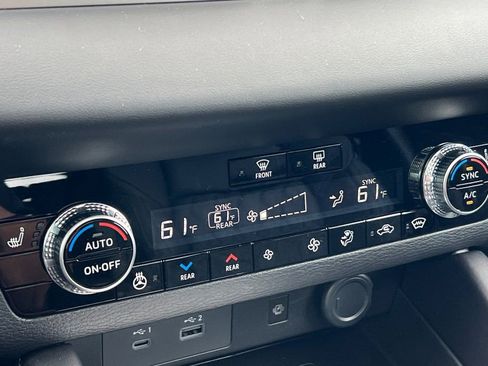 New 2025 Mitsubishi Outlander SEL image 22