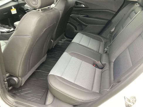 New 2026 Chevrolet Trax LT w/ Sunroof Package image 12