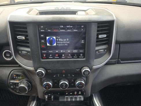 Used 2020 RAM 1500 Big Horn AWD/4WD image 4
