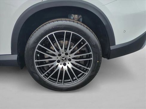 New 2026 Mercedes-Benz GLC 300 image 10