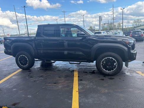 New 2026 Toyota Tacoma TRD Off-Road AWD/4WD image 6