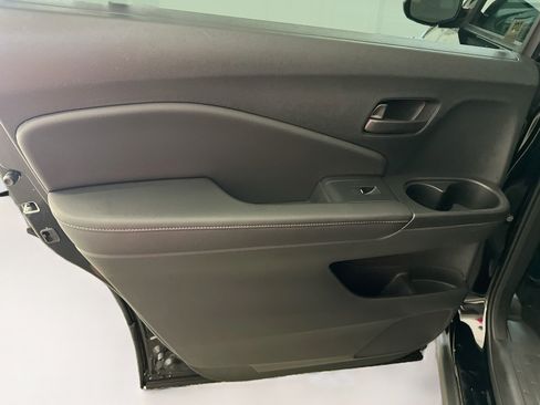 Used 2023 Honda Passport EX-L image 27