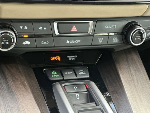 Certified 2021 Honda Clarity Plug-In Hybrid image 19