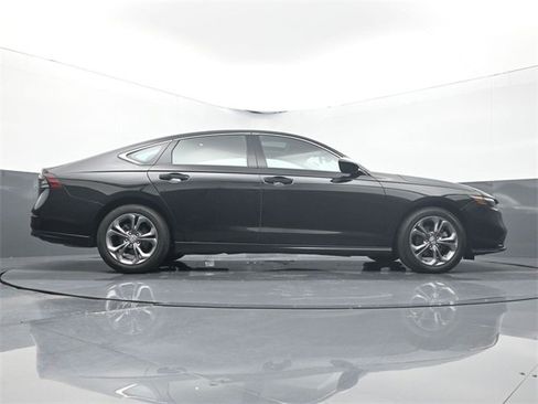 Used 2024 Honda Accord EX image 12