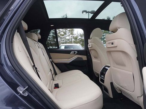 Used 2022 BMW X5 xDrive40i w/ Premium Package image 43